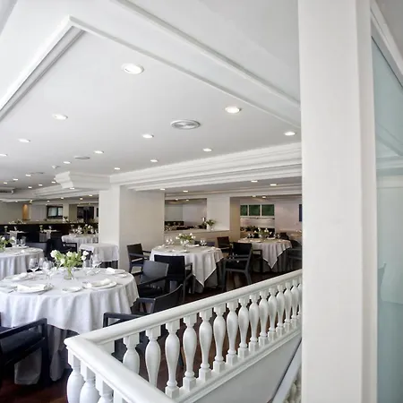 Hotel Crisol Almirante