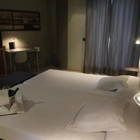 Almirante Hotel