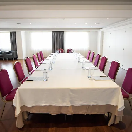 Crisol Almirante 4* Феррол