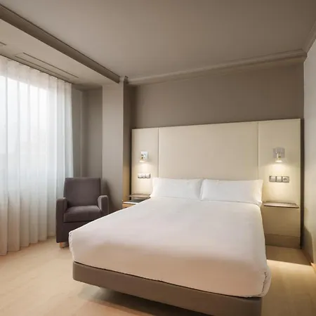 Отель Crisol Almirante 4*